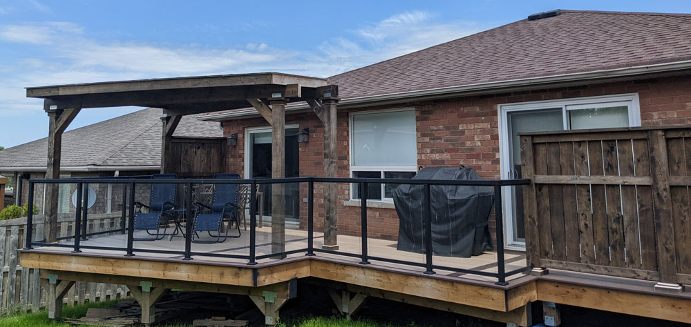 Composite Decks poly pergola