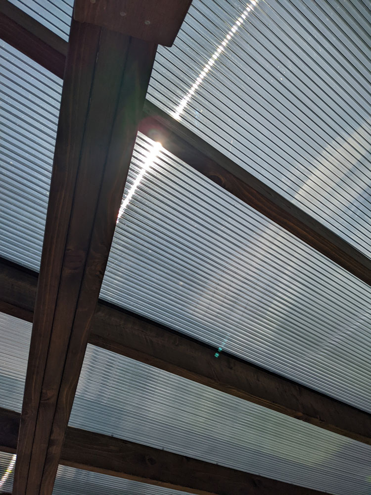 polycarbonate roof pergola